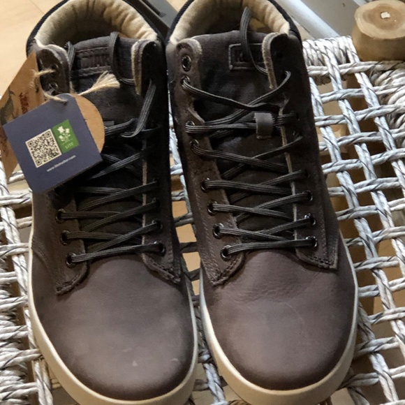 SOLD 💕 KODIAK Men's Mid-cut Leather Sneaker: size 9.5. BRAND NEW WITH TAGS! - Picture 2 of 10